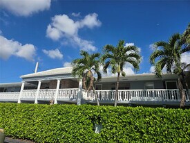 2109 NE 68th St in Fort Lauderdale, FL - Building Photo