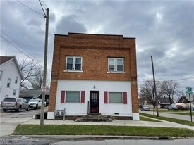 1063 W 21st St in Lorain, OH - Building Photo