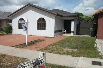 7230 W 34th Ct in Hialeah, FL - Building Photo - Building Photo