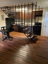 509 S Bowen Rd in Arlington, TX - Building Photo