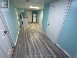 76 Piperbrook Crescent in Toronto, ON - Building Photo - Building Photo