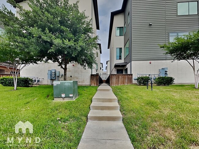 property at 2109 Bennett Ave