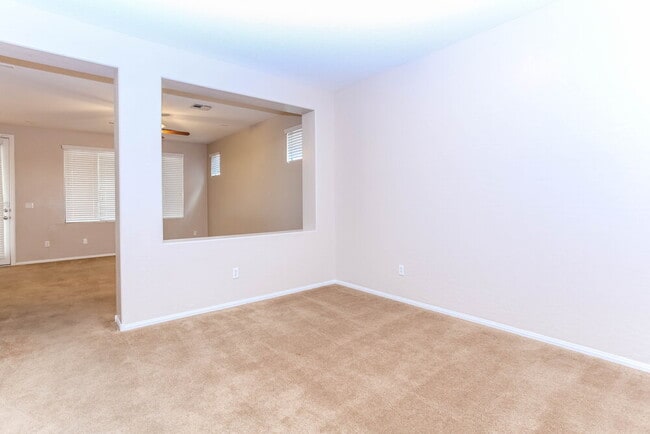 10436 Scotch Elm Ave in Las Vegas, NV - Building Photo - Building Photo