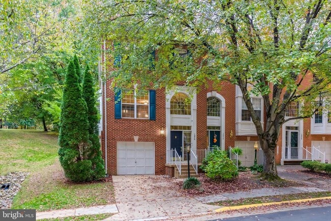 1274 Wild Hawthorn Way