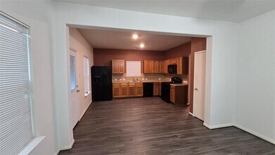 1106 Vernage Rd in Houston, TX - Building Photo - Building Photo