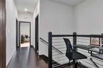 16009 NW 91st Ct in Miami Lakes, FL - Building Photo - Building Photo