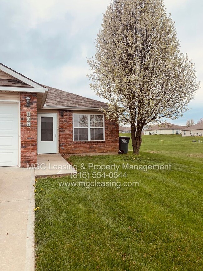 property at 105-107 Golfview Dr