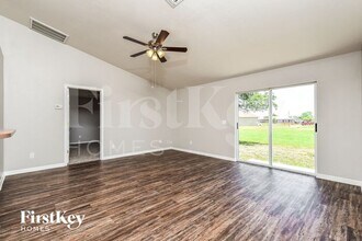 801 NE 6th Ave in Cape Coral, FL - Building Photo - Building Photo