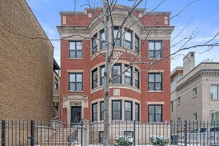 612 W Stratford Pl in Chicago, IL - Building Photo