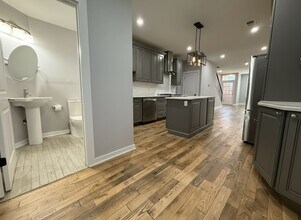 2529 Grays Ferry Ave in Philadelphia, PA - Building Photo - Building Photo