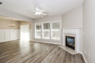 222 Winterbury Dr in Canton, GA - Building Photo - Building Photo