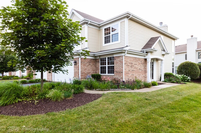2793 Borkshire Ln in Aurora, IL - Building Photo - Building Photo