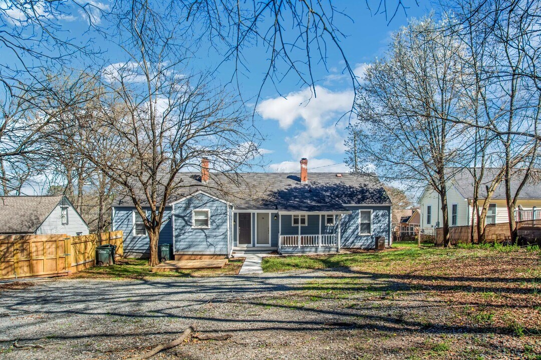 176 Park St SE in Marietta, GA - Building Photo