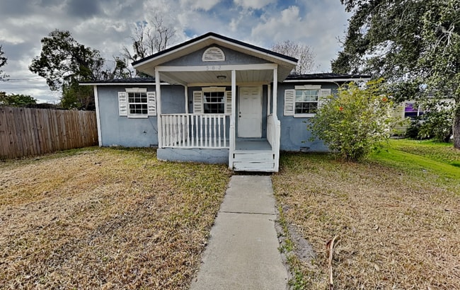 property at 502 Dunbar Ave