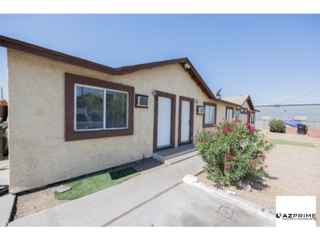 property at 14 S 31st Ave