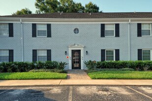 101 Lewfield Cir in Winter Park, FL - Building Photo
