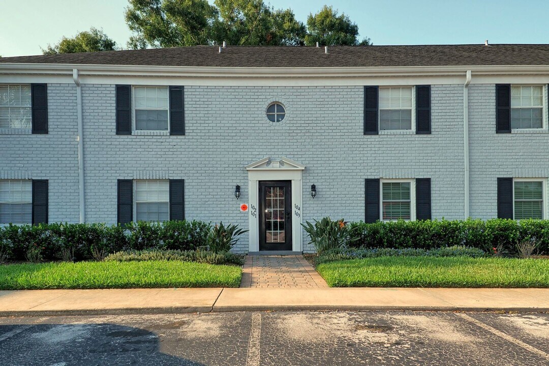 101 Lewfield Cir in Winter Park, FL - Building Photo