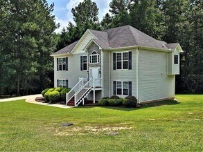 197 Meadow Spring Ct in Temple, GA - Building Photo - Building Photo