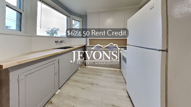 property at 1020 N L St