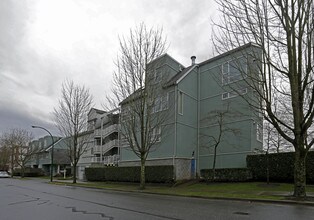 Harbour House at Tugboat Landing in Vancouver, BC - Building Photo - Building Photo