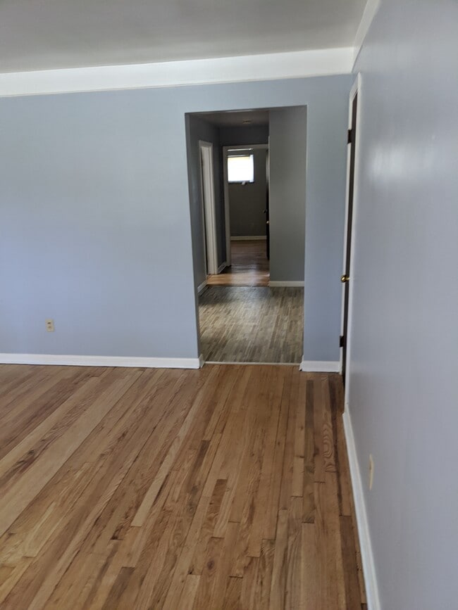 7744 Stillwell Rd in Cincinnati, OH - Building Photo - Building Photo