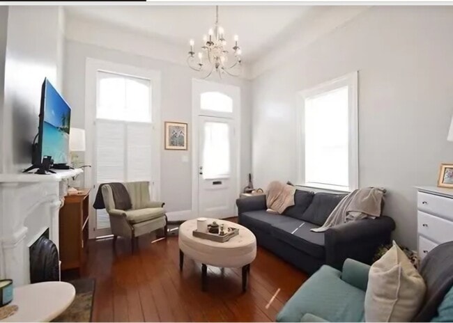 822 Josephine St, Unit 822 in New Orleans, LA - Building Photo - Building Photo