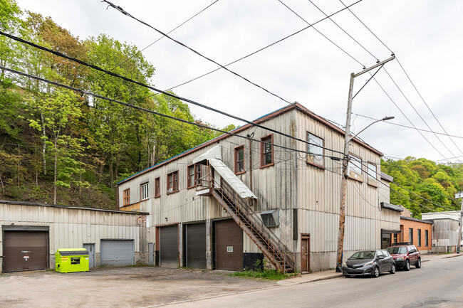 619 Saint-Sauveur Rue in Québec, QC - Building Photo - Building Photo