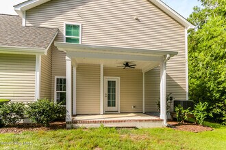 1202 Woods Ct in Morehead City, NC - Building Photo - Building Photo