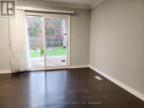 32 Van Horne Ave in Toronto, ON - Building Photo - Building Photo