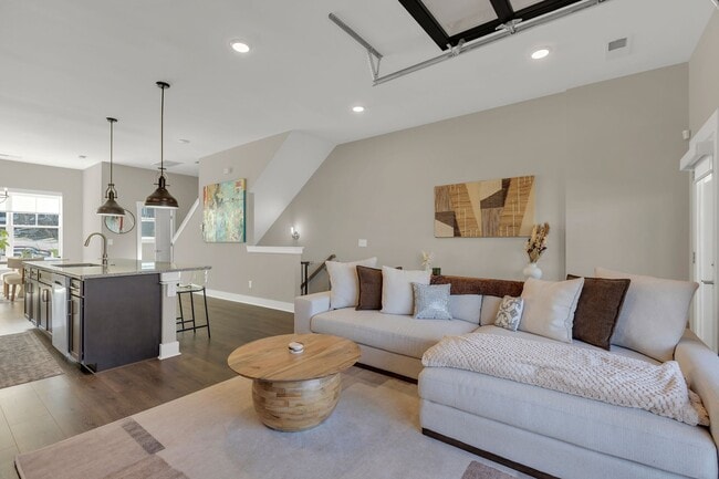 property at 253 Stonecrest Cir