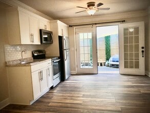 1185 Johnson Rd, Unit Studio One in Chickamauga, GA - Building Photo - Building Photo