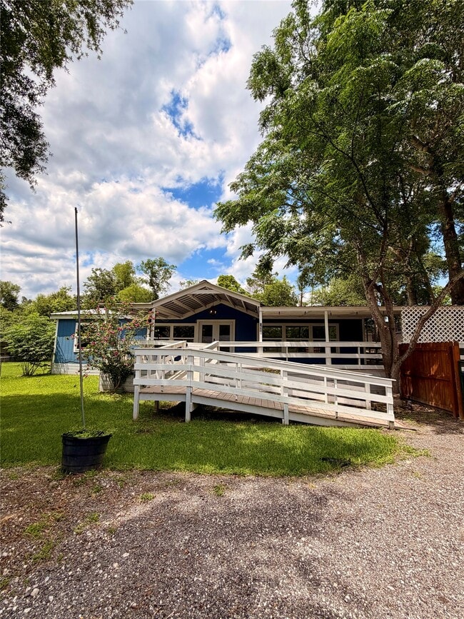 property at 1505 Indigo Dr