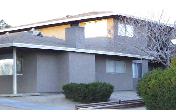 Logan Glen in Barstow, CA - Building Photo - Building Photo