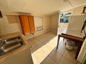 1219 El Camino Rd, Unit Apartment in Lakeland, FL - Building Photo - Building Photo