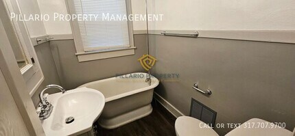 3709 Brookside Pkwy S Dr in Indianapolis, IN - Building Photo - Building Photo