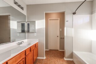 7238 Winter Song Dr in Magnolia, TX - Building Photo