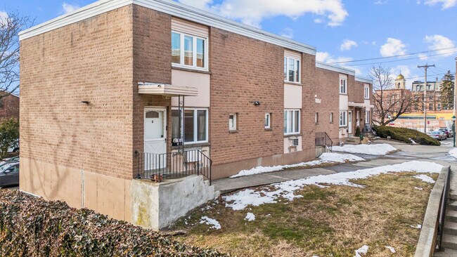 property at 120 Wooster St