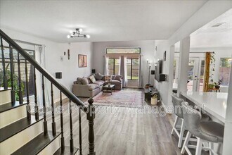 28248 Guilford Ln in Santa Clarita, CA - Building Photo - Building Photo