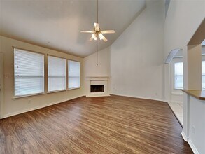 28726 Hidden Cove Dr in Magnolia, TX - Building Photo - Building Photo