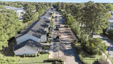 Spring Lake Apartments in Greenville, NC - Foto de edificio - Building Photo