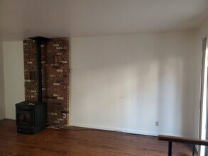 350 E Line St in Bishop, CA - Building Photo - Building Photo