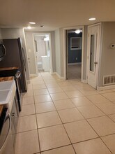 127 Seaton Plz NW, Unit B in Washington, DC - Foto de edificio - Building Photo