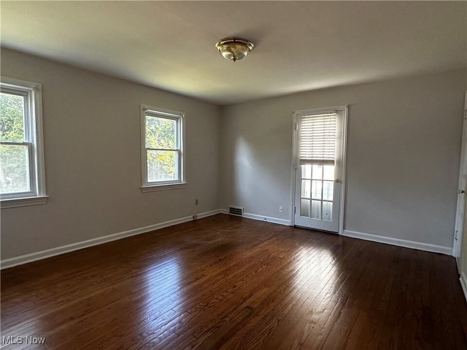 3422 Meadowbrook Blvd in Cleveland Heights, OH - Building Photo