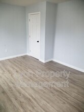 12 Clark Ct in Woonsocket, RI - Building Photo - Building Photo