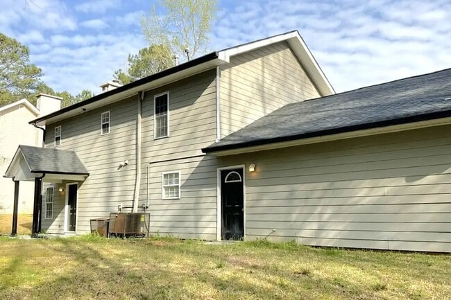 4004 Melvin Dr SW in Atlanta, GA - Building Photo - Building Photo