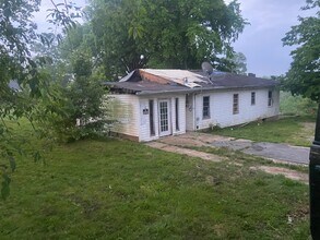 201 Graham St in Marble Hill, MO - Building Photo - Building Photo