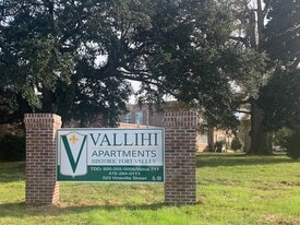 Vallihi Apartments in Fort Valley, GA - Building Photo