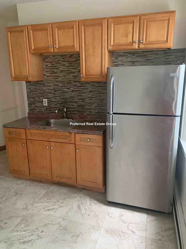 31 Dunreath St, Unit 1 in Boston, MA - Building Photo - Building Photo