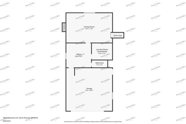 26917 Sweetbriar Dr in North Olmsted, OH - Building Photo - Building Photo