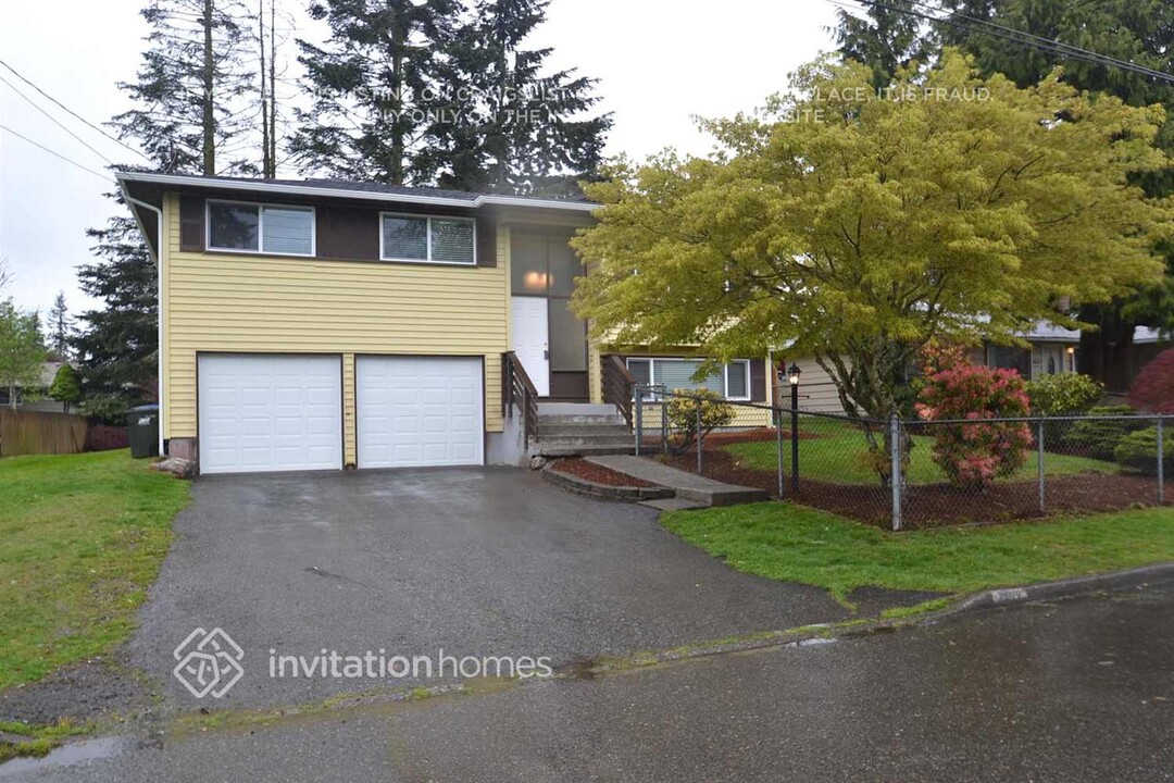 29129 43rd Ave S in Auburn, WA - Building Photo